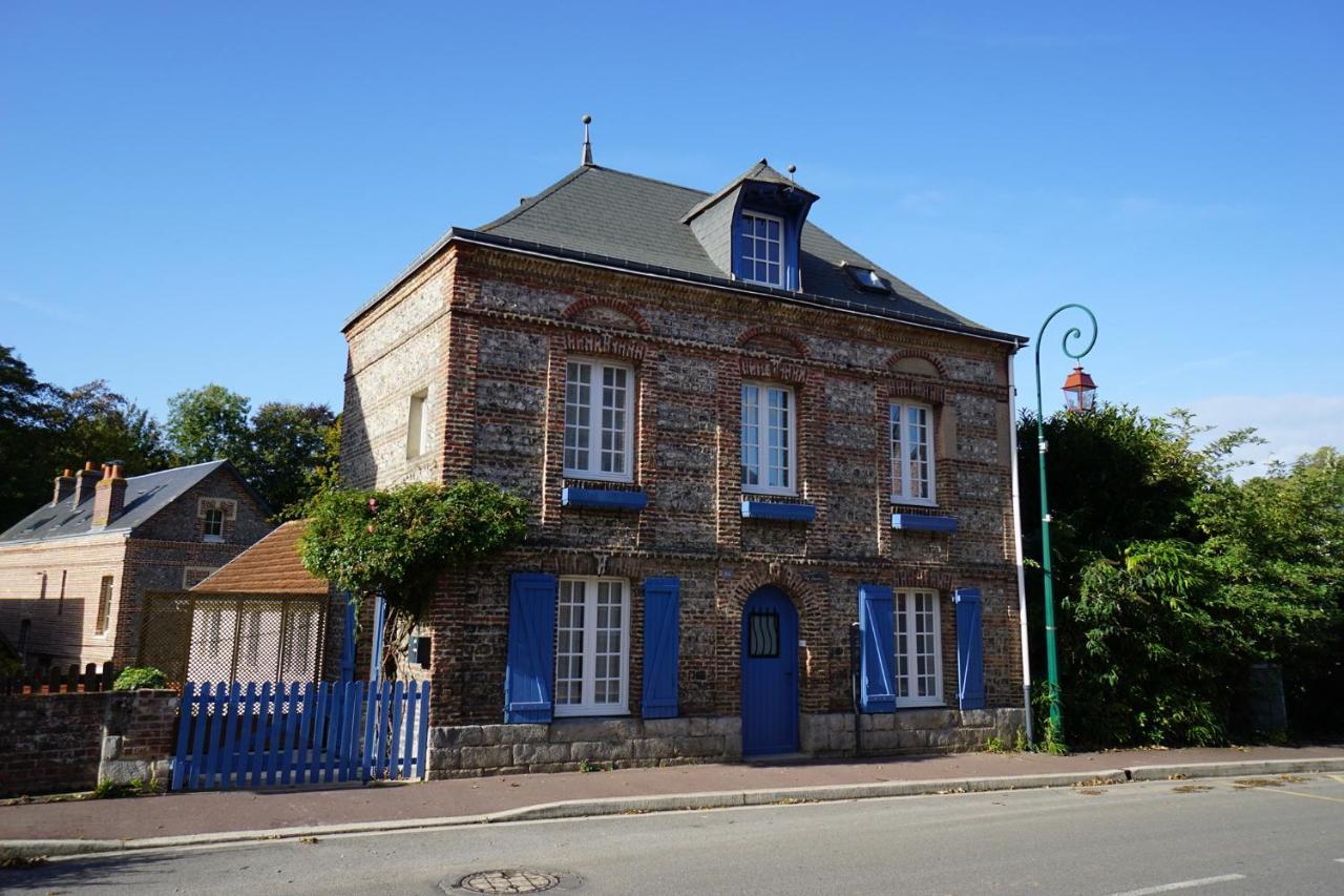 Valentine Holiday home